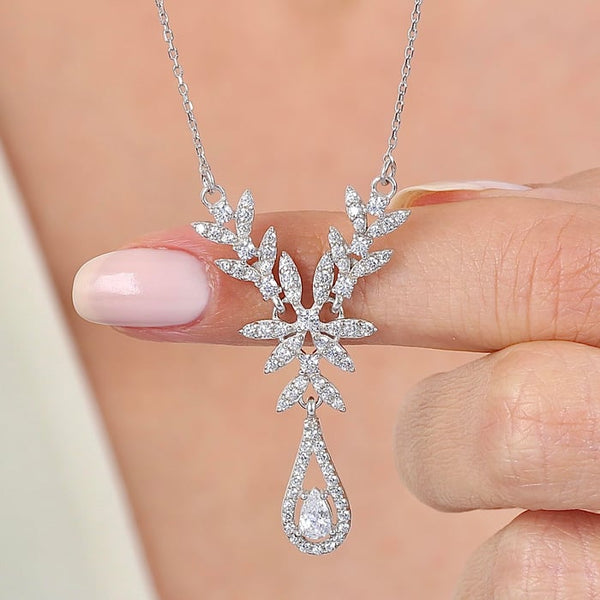 Teardrop Reunion Sparkle Necklace In Silver