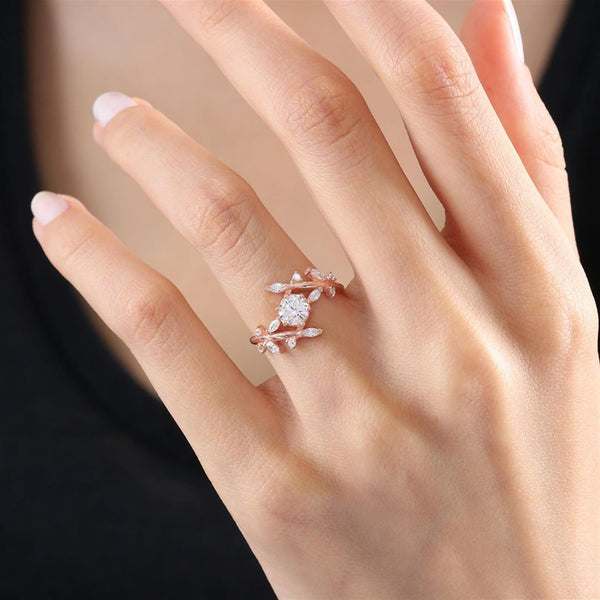 Ivy Crown Solitaire Ring – Rose-Gold